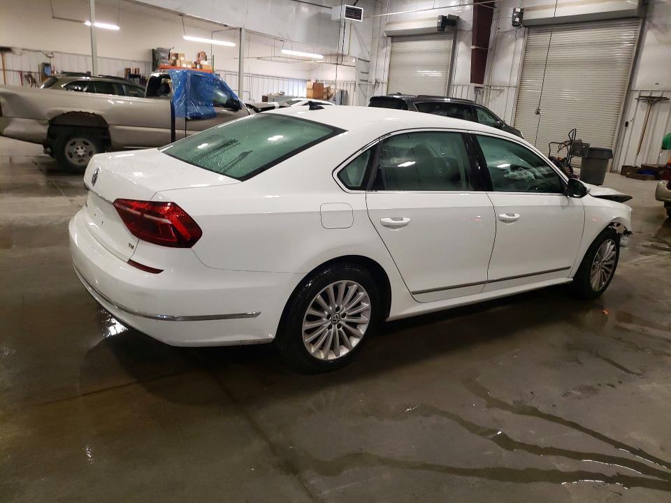 Aukcja sprzedaży 2017 Volkswagen Passat, vin: 1VWBT7A38HC083055, numer aukcji: 60211116