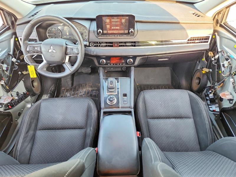 2022 Mitsubishi Outlander მანქანა იყიდება აუქციონზე, vin: JA4J3TA80NZ018447, აუქციონის ნომერი: 61867266