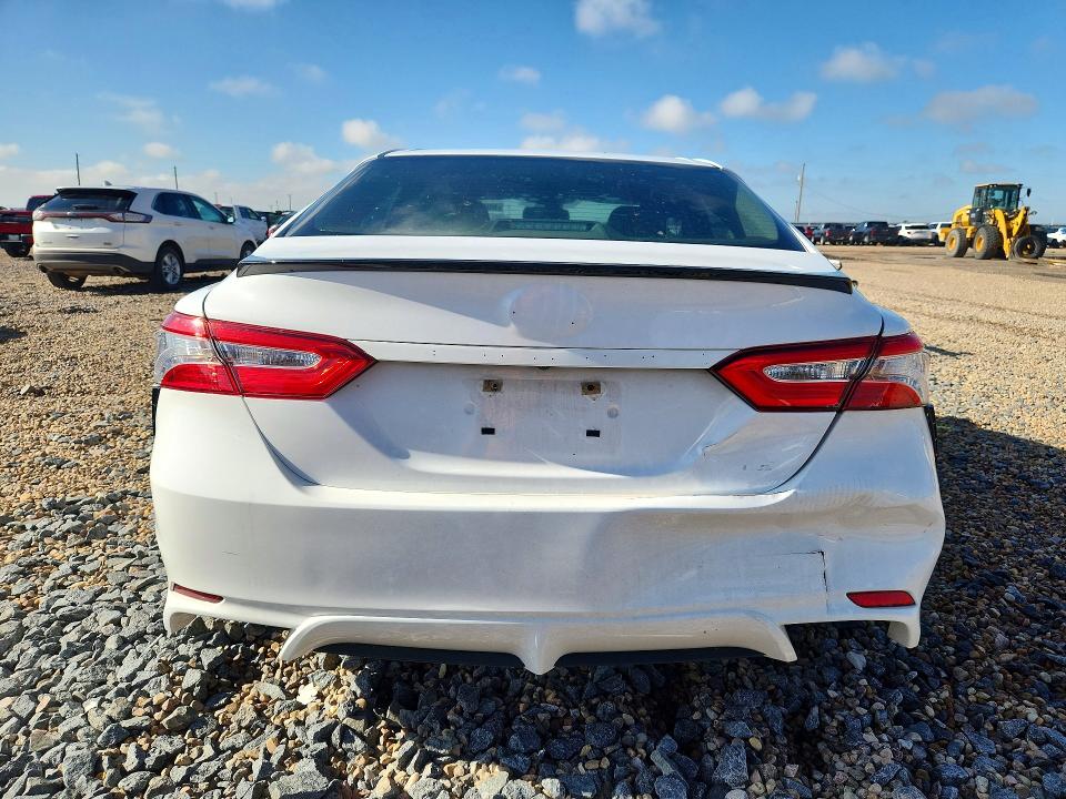 2018 Toyota Camry მანქანა იყიდება აუქციონზე, vin: 4T1B11HK0JU055653, აუქციონის ნომერი: 60569856