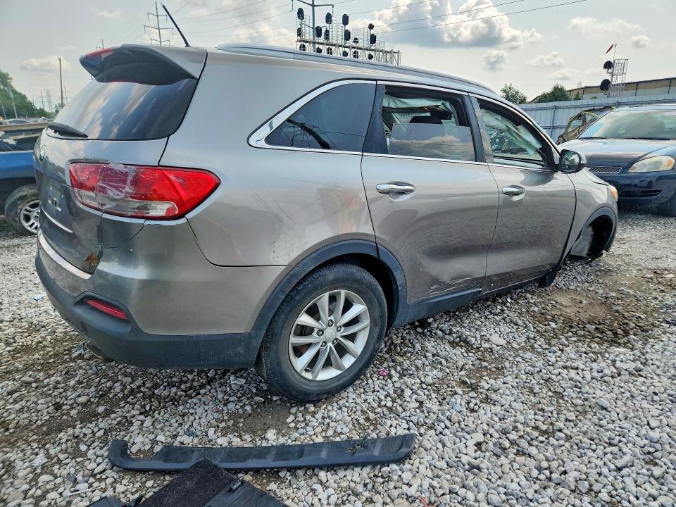 2016 Kia Sorento მანქანა იყიდება აუქციონზე, vin: 5XYPG4A39GG118076, აუქციონის ნომერი: 62113006