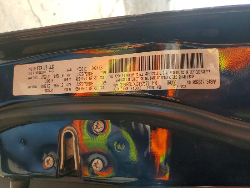 62666016 :رقم المزاد ، 3C6UR5CLXJG137171 vin ، 2018 Ram 2500 مزاد بيع