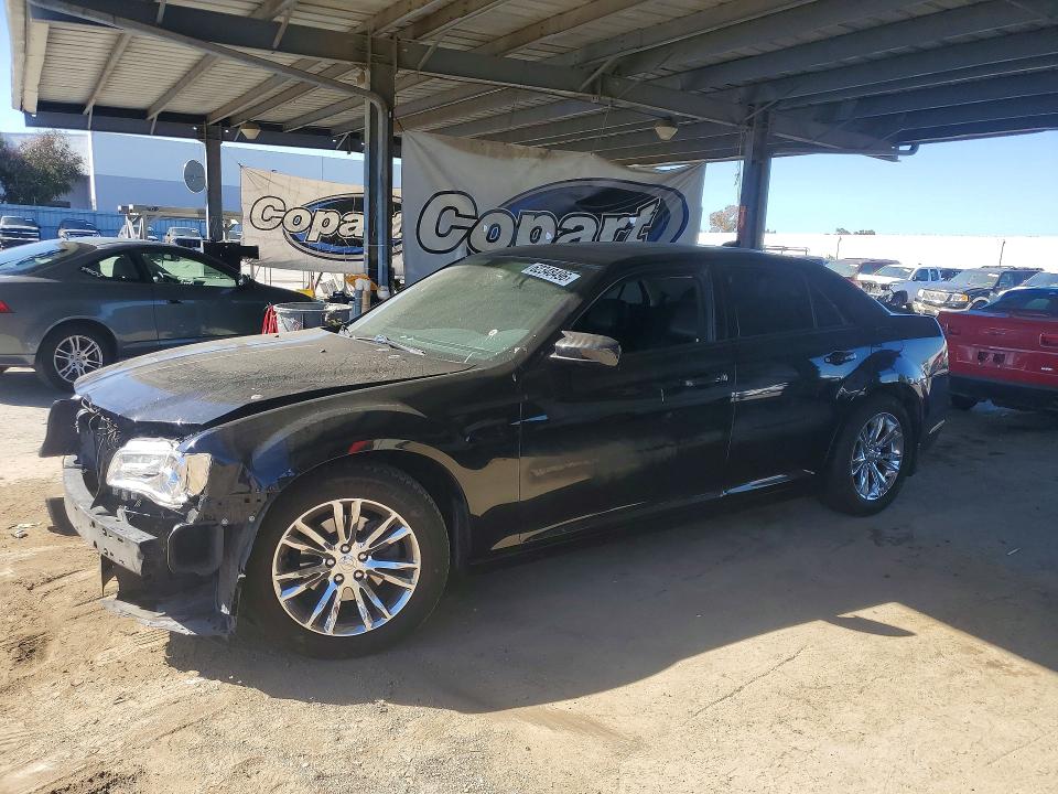 Продажа на аукционе авто 2016 Chrysler 300c, vin: 2C3CCAEG6GH320434, номер лота: 62348496