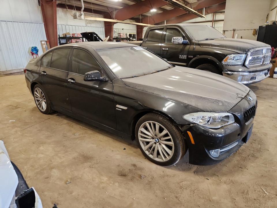 2011 Bmw 550 მანქანა იყიდება აუქციონზე, vin: WBAFU9C53BC785350, აუქციონის ნომერი: 61930476