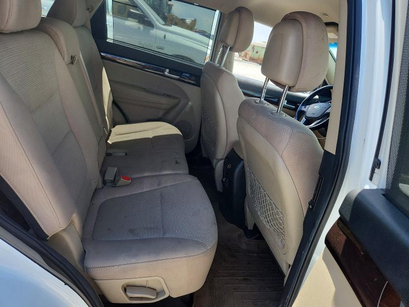 2014 Kia Sorento მანქანა იყიდება აუქციონზე, vin: 5XYKTDA72EG482457, აუქციონის ნომერი: 60465076