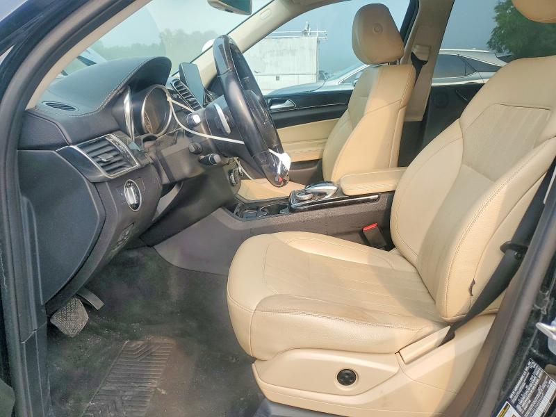 62707996 :رقم المزاد ، 4JGDF6EE2HA896861 vin ، 2017 Mercedes-benz Gls مزاد بيع