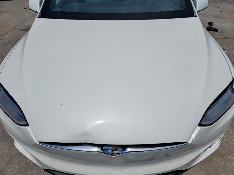 60067056 :رقم المزاد ، 5YJXCBE24GF012790 vin ، 2016 Tesla Model X مزاد بيع