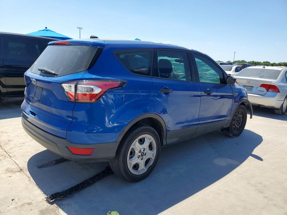 2017 Ford Escape მანქანა იყიდება აუქციონზე, vin: 1FMCU0F71HUC00178, აუქციონის ნომერი: 62617326