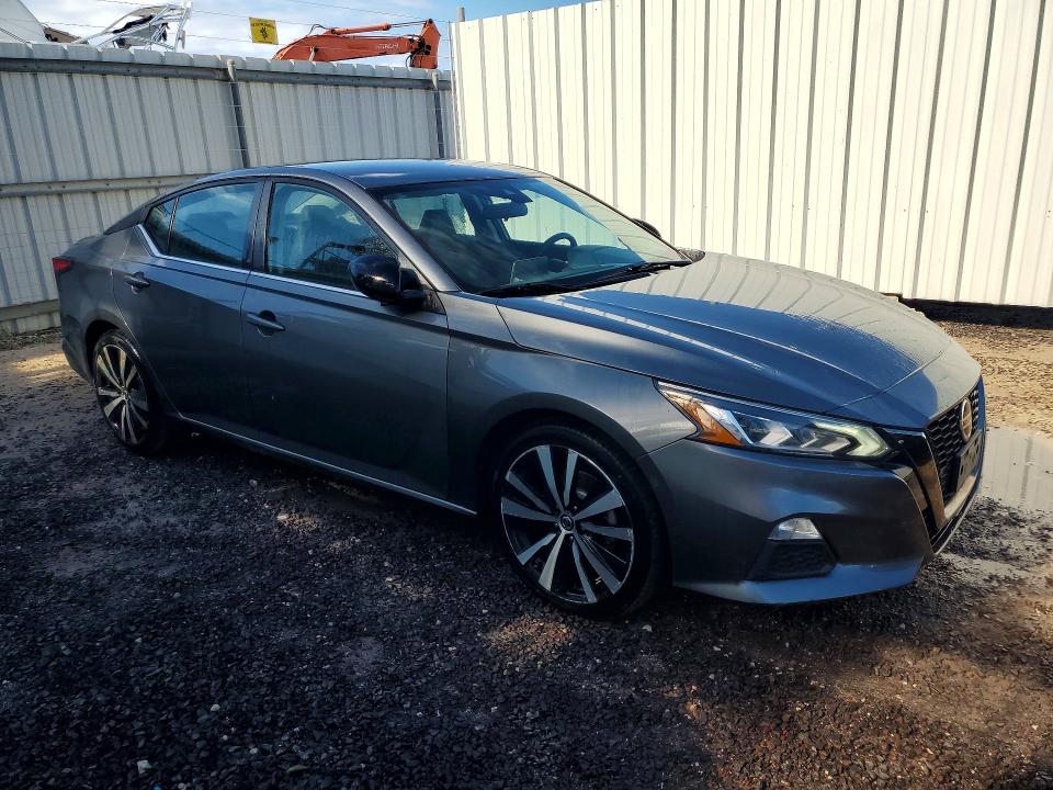 Продаж на аукціоні авто 2021 Nissan Altima, vin: 1N4BL4CV6MN402490, номер лоту: 61389126