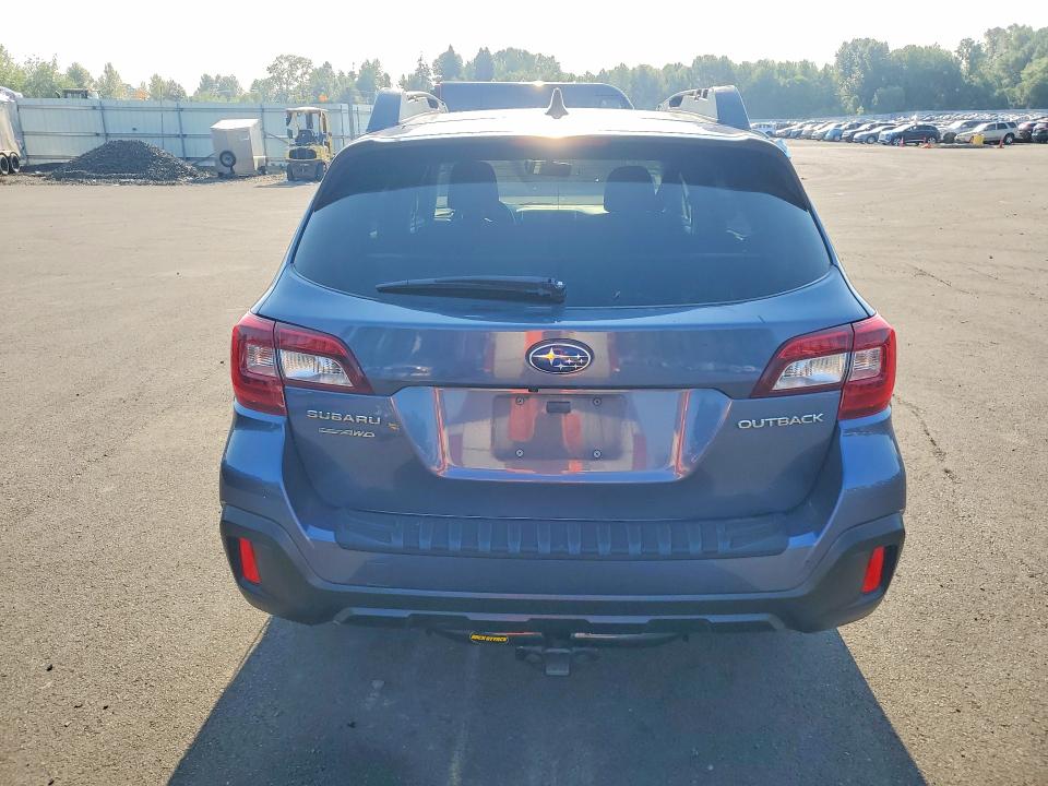 61553716 :رقم المزاد ، 4S4BSAHC8J3224944 vin ، 2018 Subaru Outback مزاد بيع
