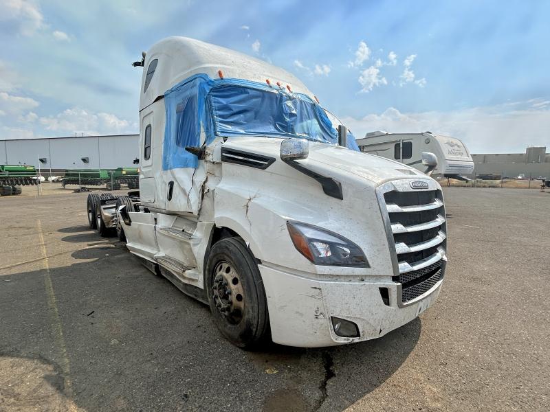 Продажа на аукционе авто 2026 Freightliner Cascadia 126, vin: 3AKNHHDR7TSWP8427, номер лота: 58264016