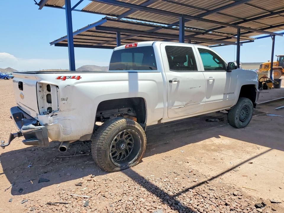 61789636 :رقم المزاد ، 3GCUKREC8JG564091 vin ، 2018 Chevrolet Silverado K1500 Lt مزاد بيع