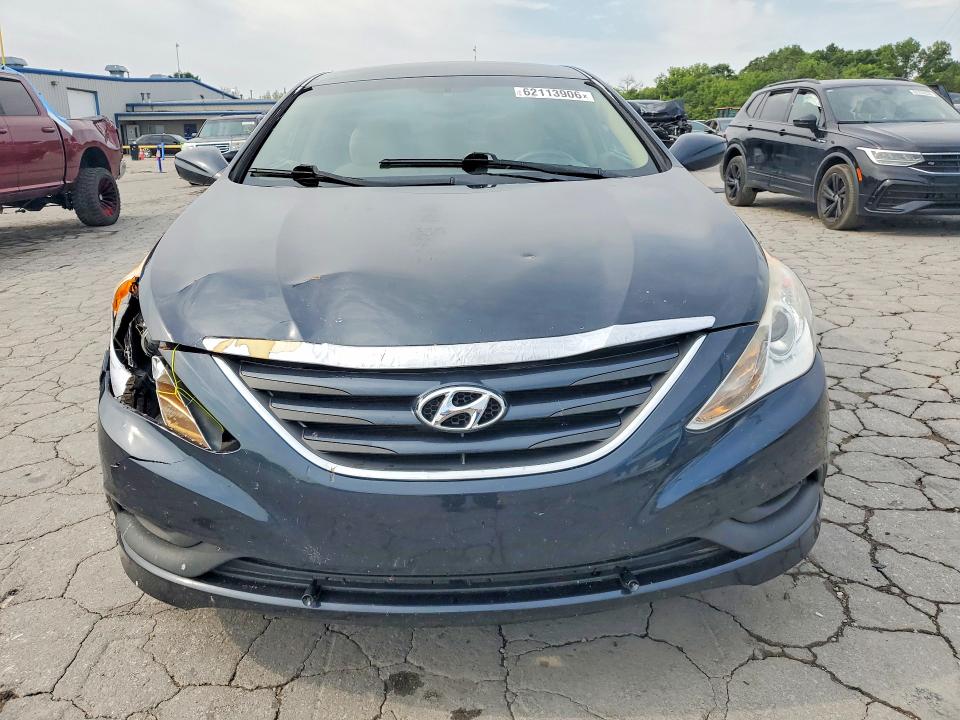 62113906 :رقم المزاد ، 5NPEB4AC7CH451742 vin ، 2012 Hyundai Sonata مزاد بيع