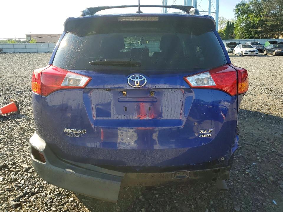 62269106 :رقم المزاد ، 2T3RFREV8FW366825 vin ، 2015 Toyota Rav4 مزاد بيع