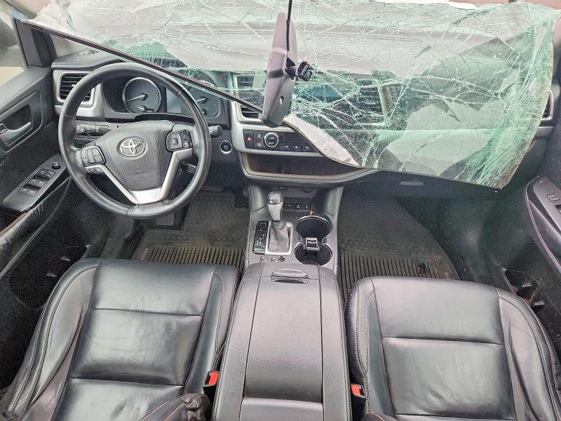 61241276 :رقم المزاد ، 5TDJKRFH8FS142800 vin ، 2015 Toyota Highlander مزاد بيع