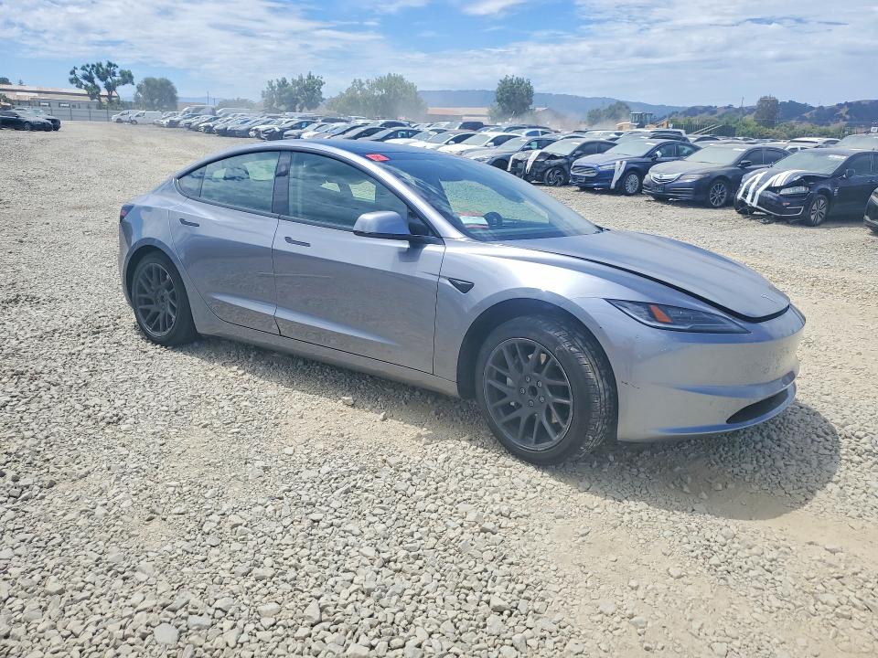 61446086 :رقم المزاد ، 5YJ3E1EA0SF077834 vin ، 2025 Tesla Model 3 مزاد بيع