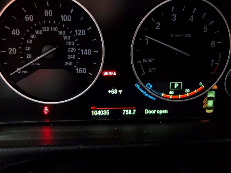 2015 Bmw 320 მანქანა იყიდება აუქციონზე, vin: WBA3C3G53FNT53090, აუქციონის ნომერი: 41632866