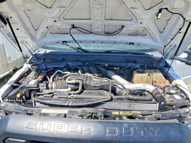 62155816 :رقم المزاد ، 1FD0W5GT7GEB27204 vin ، 2016 Ford F550 مزاد بيع