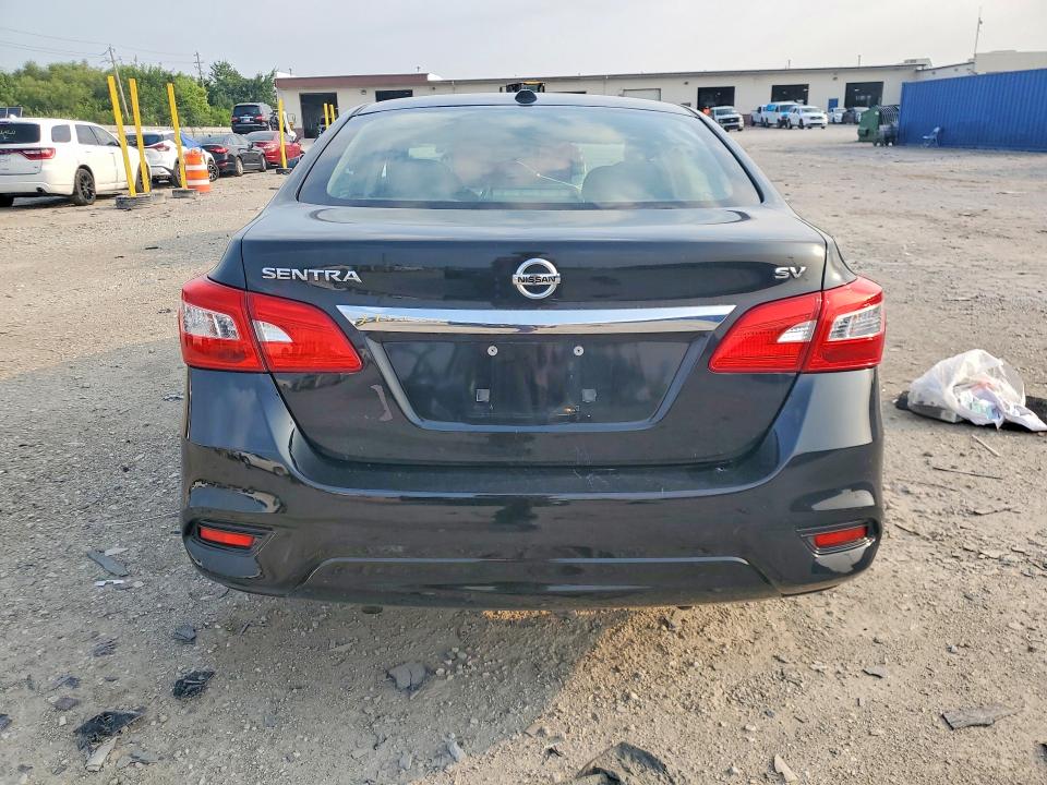 Продажа на аукционе авто 2018 Nissan Sentra, vin: 3N1AB7AP6JY225598, номер лота: 61400396
