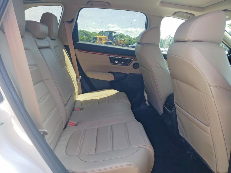 61088996 :رقم المزاد ، 2HKRW2H97JH625696 vin ، 2018 Honda Cr-v مزاد بيع