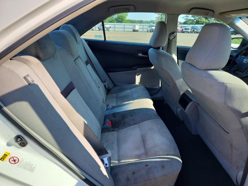 61678696 :رقم المزاد ، 4T1BF1FKXCU521452 vin ، 2012 Toyota Camry مزاد بيع