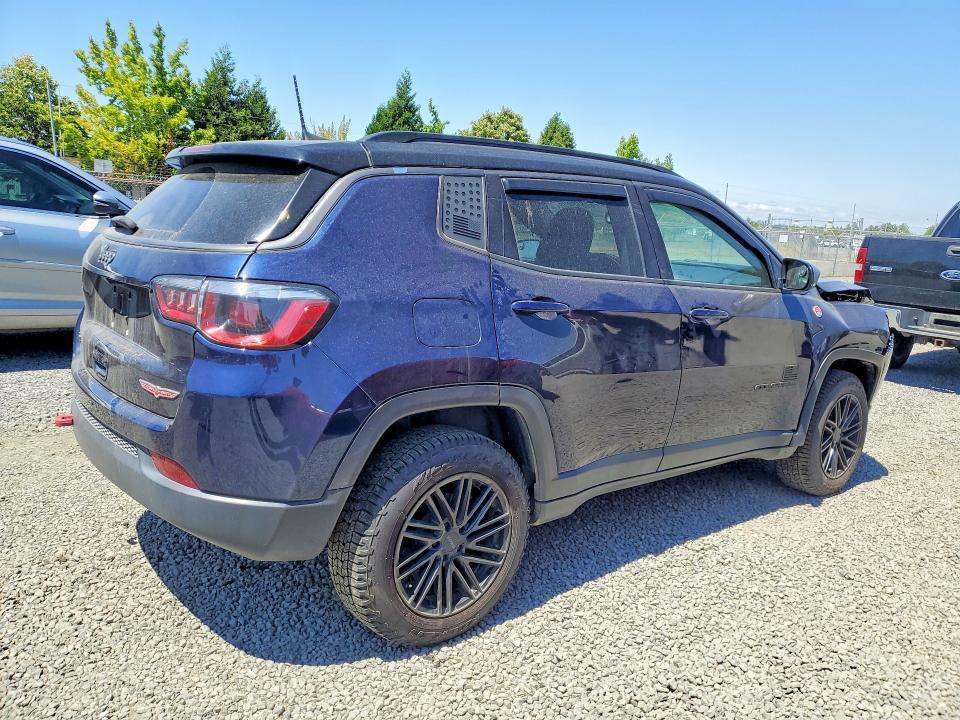 61865076 :رقم المزاد ، 3C4NJDDB8LT106807 vin ، 2020 Jeep Compass مزاد بيع