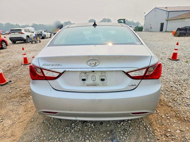 61591396 :رقم المزاد ، 5NPEC4AC6DH808598 vin ، 2013 Hyundai Sonata مزاد بيع