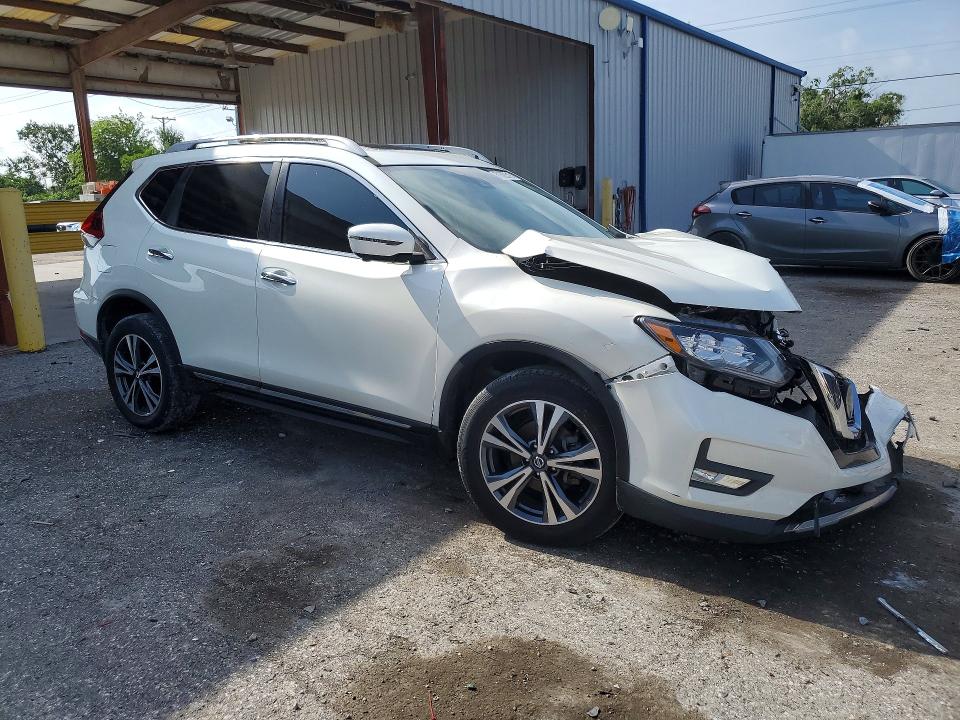 61892516 :رقم المزاد ، 5N1AT2MV4JC825628 vin ، 2018 Nissan Rogue مزاد بيع