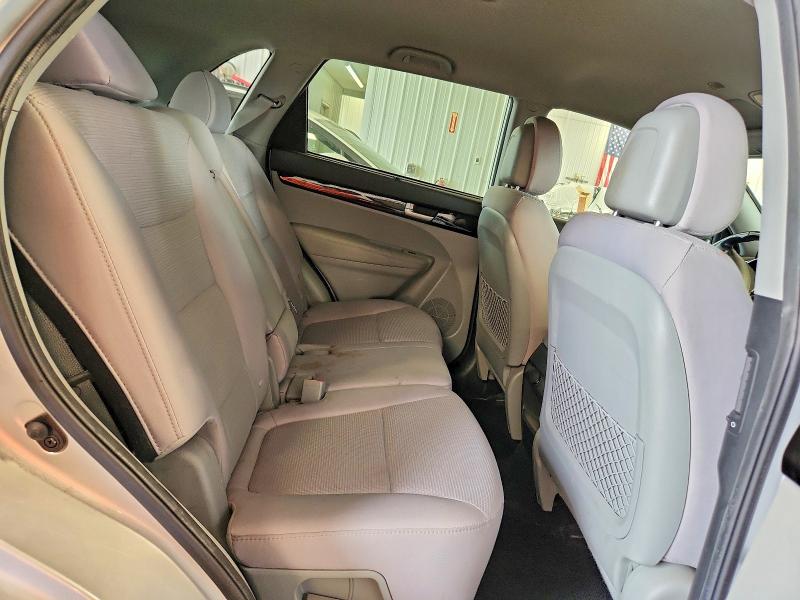 Продажа на аукционе авто 2015 Kia Sorento, vin: 5XYKTCA69FG592327, номер лота: 61505746