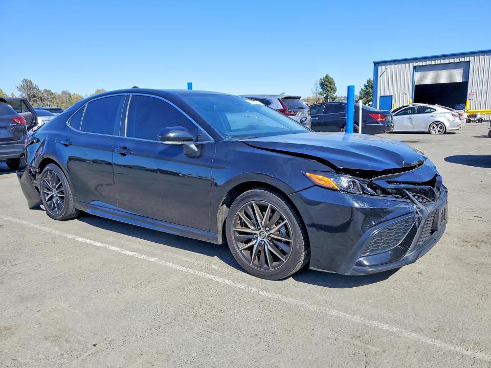 Продаж на аукціоні авто 2021 Toyota Camry, vin: 4T1T11AK2MU440280, номер лоту: 62726576