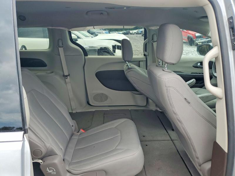 60427616 :رقم المزاد ، 2C4RC1CGXKR734103 vin ، 2019 Chrysler Pacifica مزاد بيع