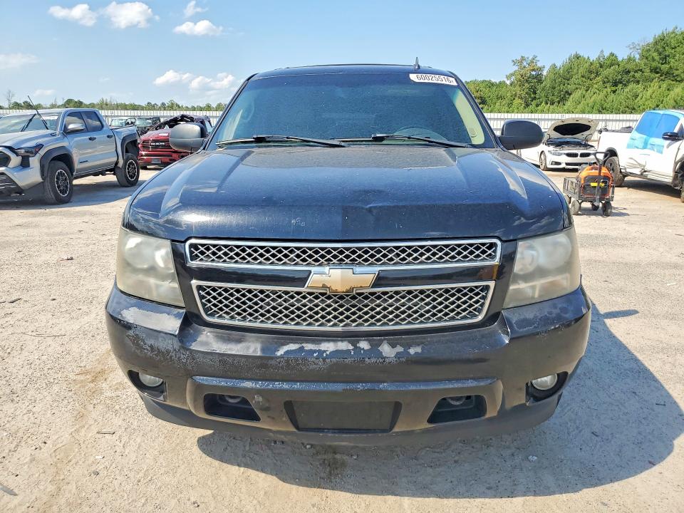 2007 Chevrolet Suburban მანქანა იყიდება აუქციონზე, vin: 3GNFK163X7G303926, აუქციონის ნომერი: 60025516
