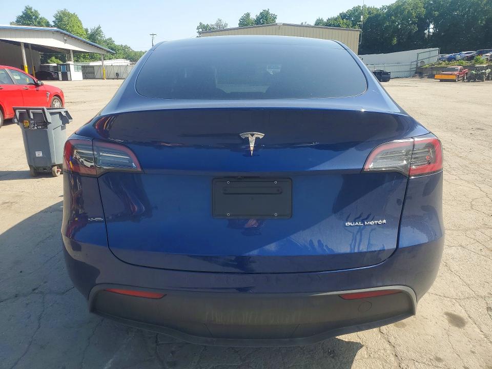 59576416 :رقم المزاد ، 7SAYGDEEXSA339749 vin ، 2025 Tesla Model Y مزاد بيع