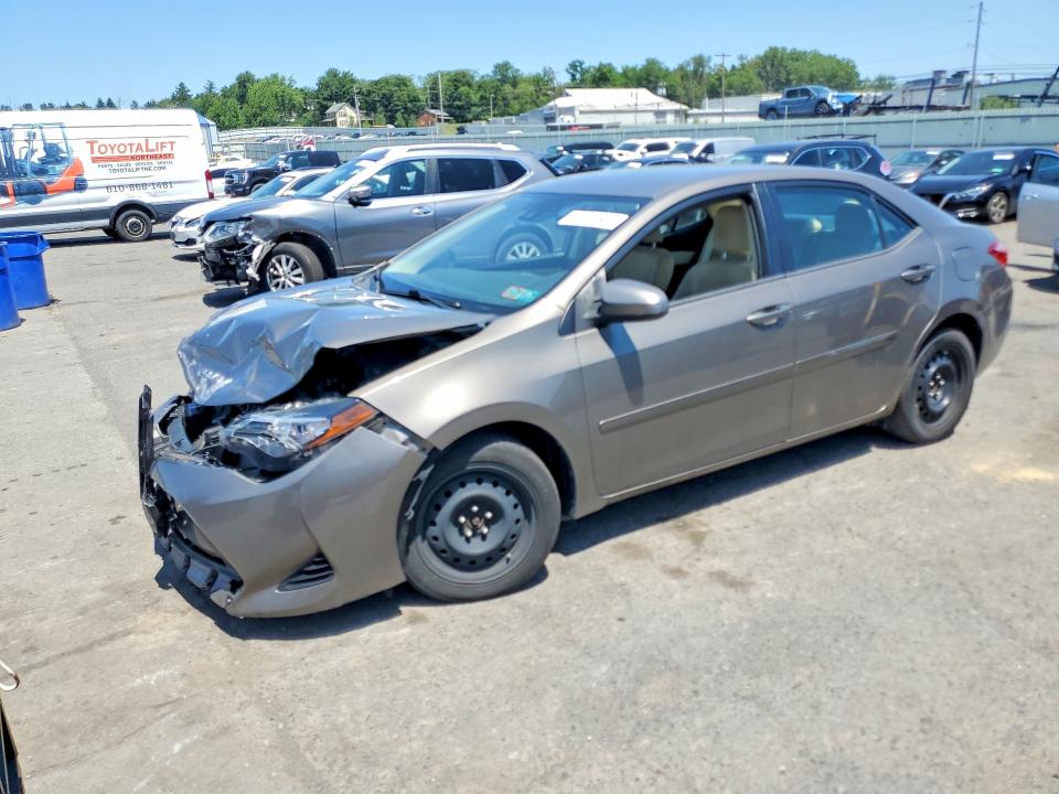 62018906 :رقم المزاد ، 2T1BURHE8HC852440 vin ، 2017 Toyota Corolla مزاد بيع