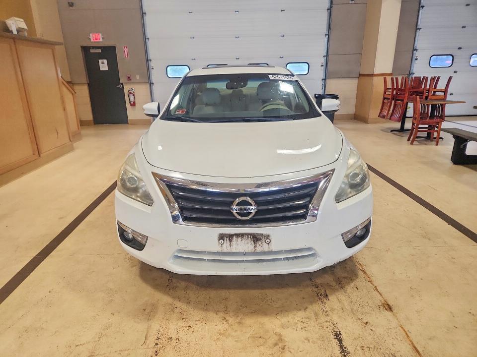 2013 Nissan Altima მანქანა იყიდება აუქციონზე, vin: 1N4AL3AP8DC131583, აუქციონის ნომერი: 63011456