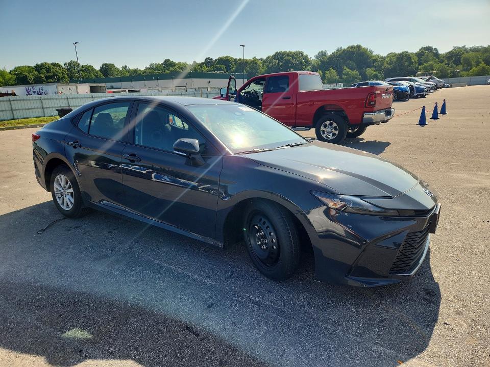 60050256 :رقم المزاد ، 4T1DAACK7TU283538 vin ، 2026 Toyota Camry مزاد بيع