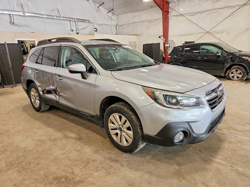 2018 Subaru Outback მანქანა იყიდება აუქციონზე, vin: 4S4BSACC5J3233785, აუქციონის ნომერი: 61425346