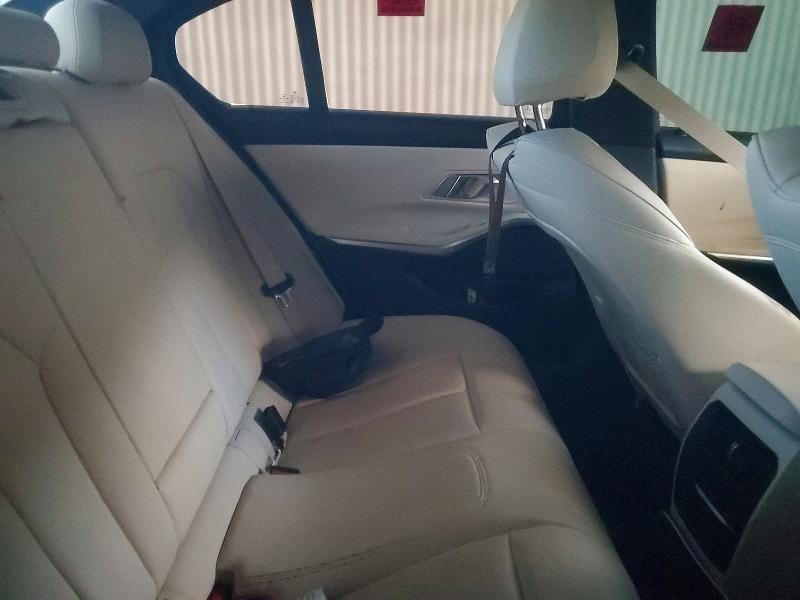 60959696 :رقم المزاد ، 3MW5R1J07M8C11527 vin ، 2021 Bmw 330i مزاد بيع