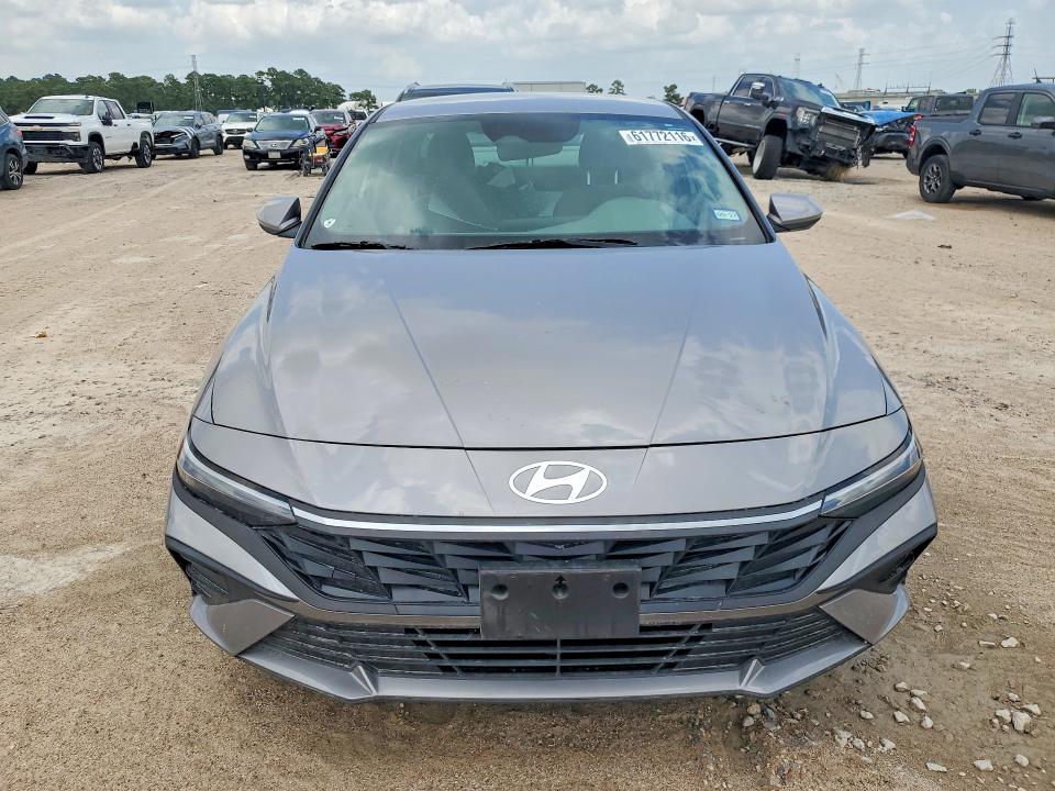 Продажа на аукционе авто 2025 Hyundai Elantra Hybrid, vin: KMHLM4DJXSU169199, номер лота: 61772116