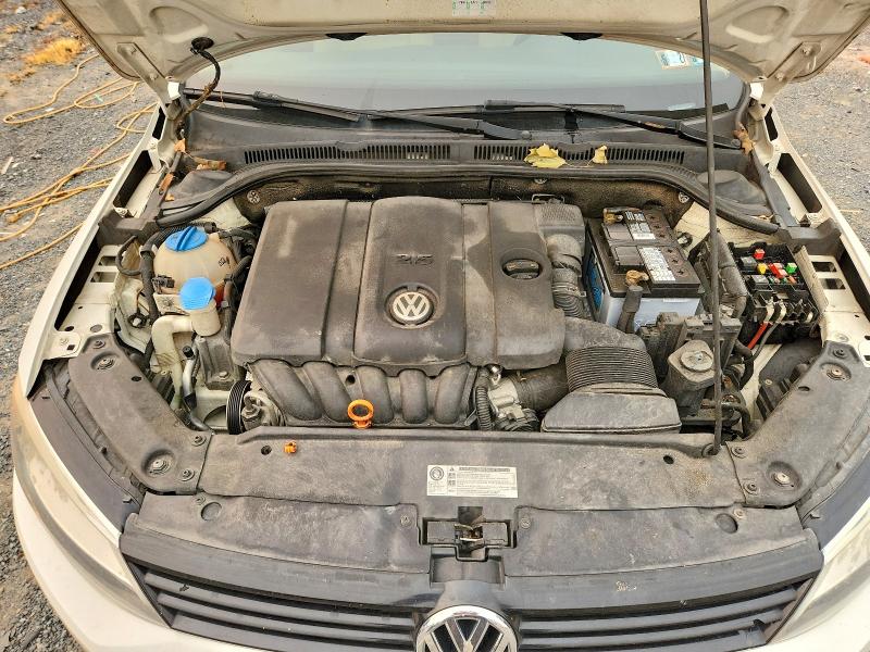 59406296 :رقم المزاد ، 3VWDZ7AJ3BM317825 vin ، 2011 Volkswagen Jetta مزاد بيع