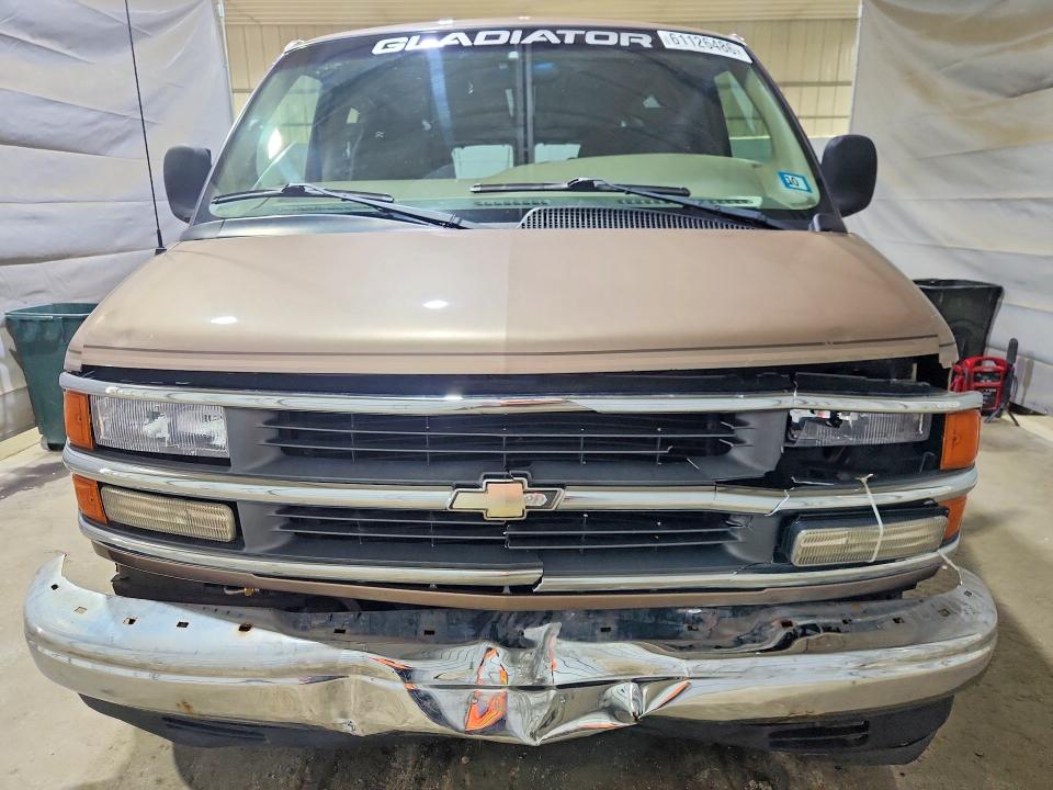 Продаж на аукціоні авто 2001 Chevrolet Express G1500, vin: 1GBFG15W411130422, номер лоту: 61126486