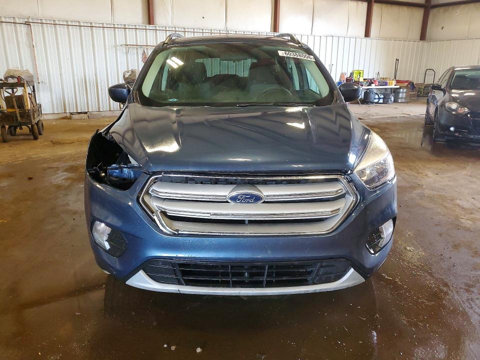 60388006 :رقم المزاد ، 1FMCU9GD2JUC33642 vin ، 2018 Ford Escape مزاد بيع
