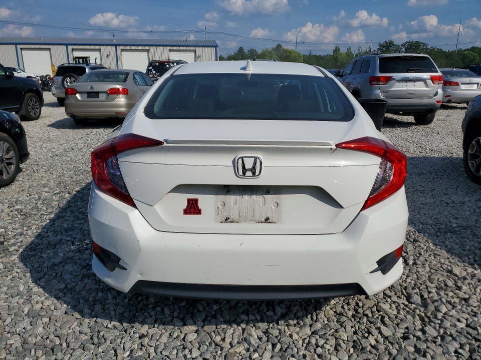 60261116 :رقم المزاد ، 2HGFC1E34JH643248 vin ، 2018 Honda Civic مزاد بيع