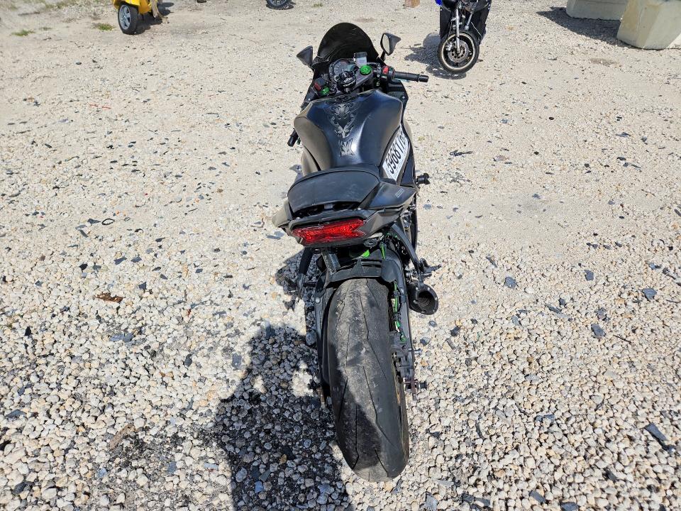 59681766 :رقم المزاد ، JKBZXJE13FA016180 vin ، 2015 Kawasaki Zx636 مزاد بيع