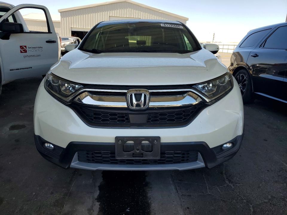 61135666 :رقم المزاد ، 5J6RW1H59HL008775 vin ، 2017 Honda Cr-v مزاد بيع