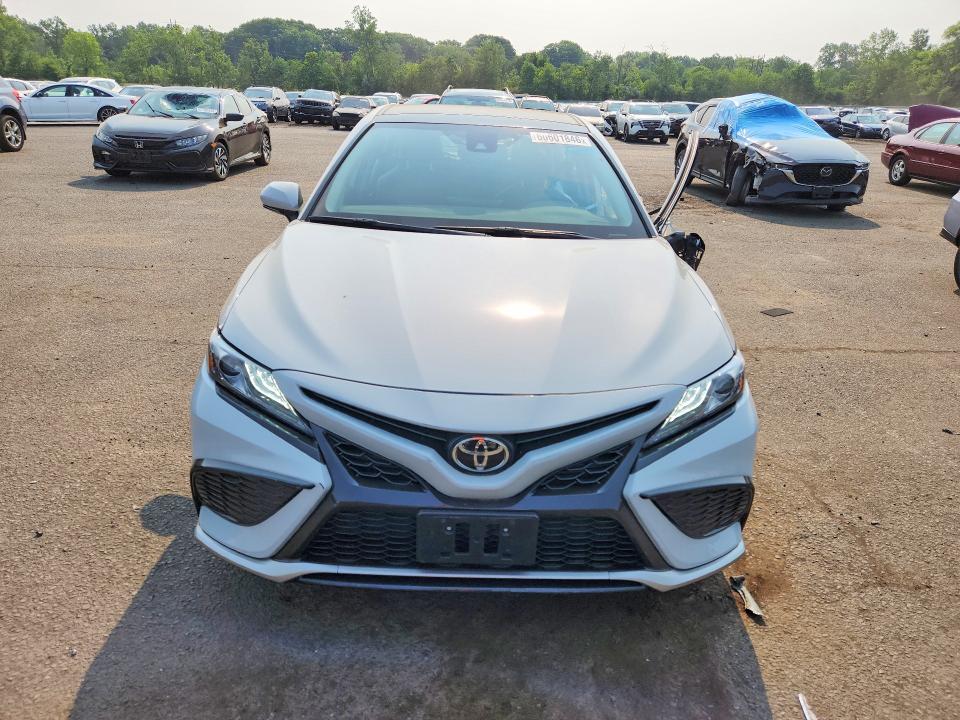 Продаж на аукціоні авто 2022 Toyota Camry, vin: 4T1K61BK8NU063371, номер лоту: 60601846