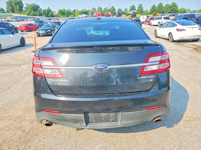 2013 Ford Taurus მანქანა იყიდება აუქციონზე, vin: 1FAHP2F89DG201440, აუქციონის ნომერი: 62887626