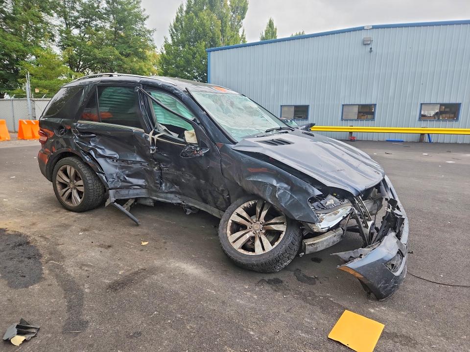 2011 Mercedes-benz Ml მანქანა იყიდება აუქციონზე, vin: 4JGBB8GB8BA737786, აუქციონის ნომერი: 61445356