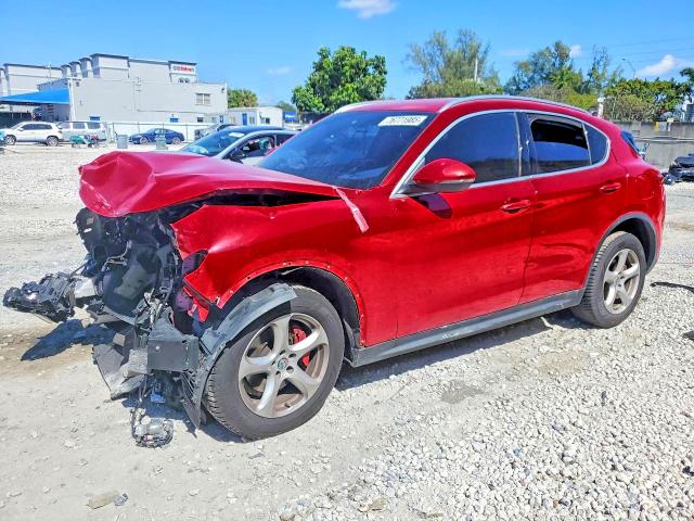 Продаж на аукціоні авто 2018 Alfa Romeo Stelvio, vin: ZASFAKAN3J7B81138, номер лоту: 62154436