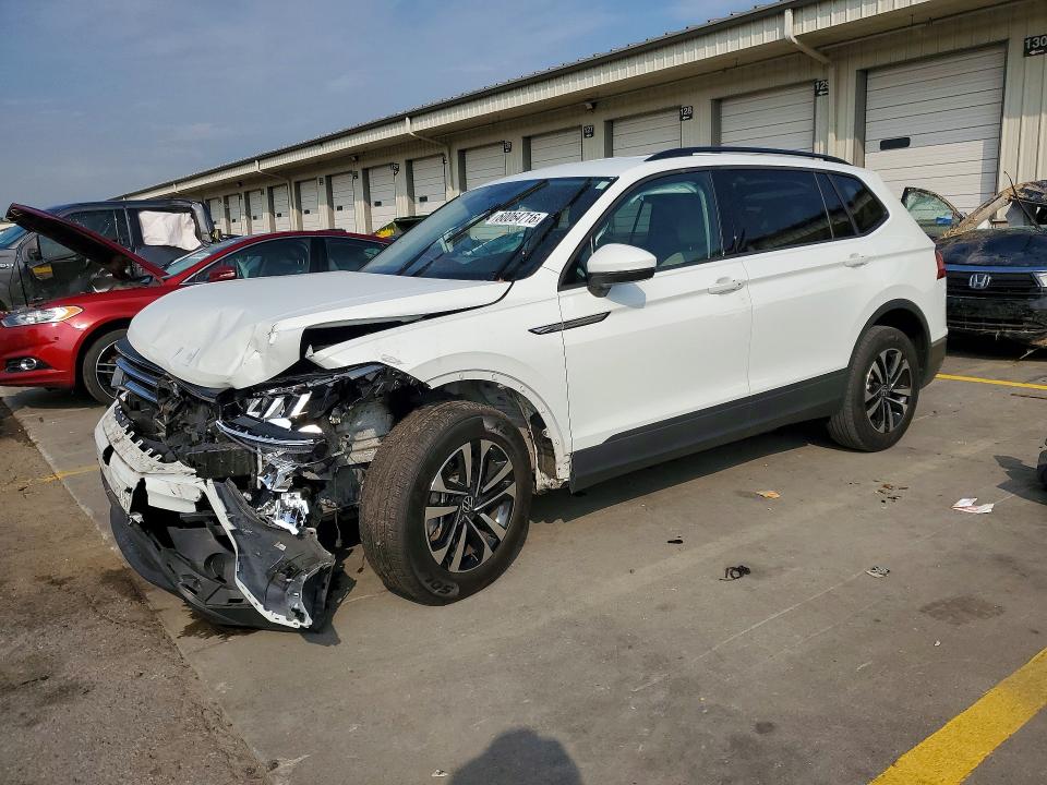 Продажа на аукционе авто 2023 Volkswagen Tiguan, vin: 3VVRB7AX3PM076696, номер лота: 60064716