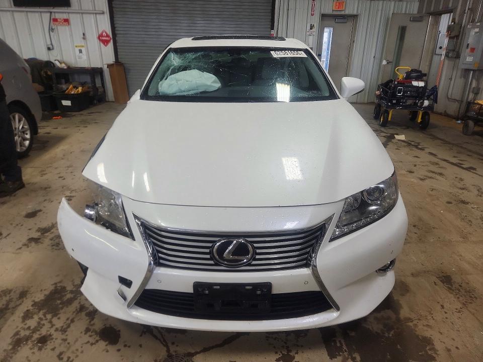 62581656 :رقم المزاد ، JTHBK1GGXF2184516 vin ، 2015 Lexus Es مزاد بيع